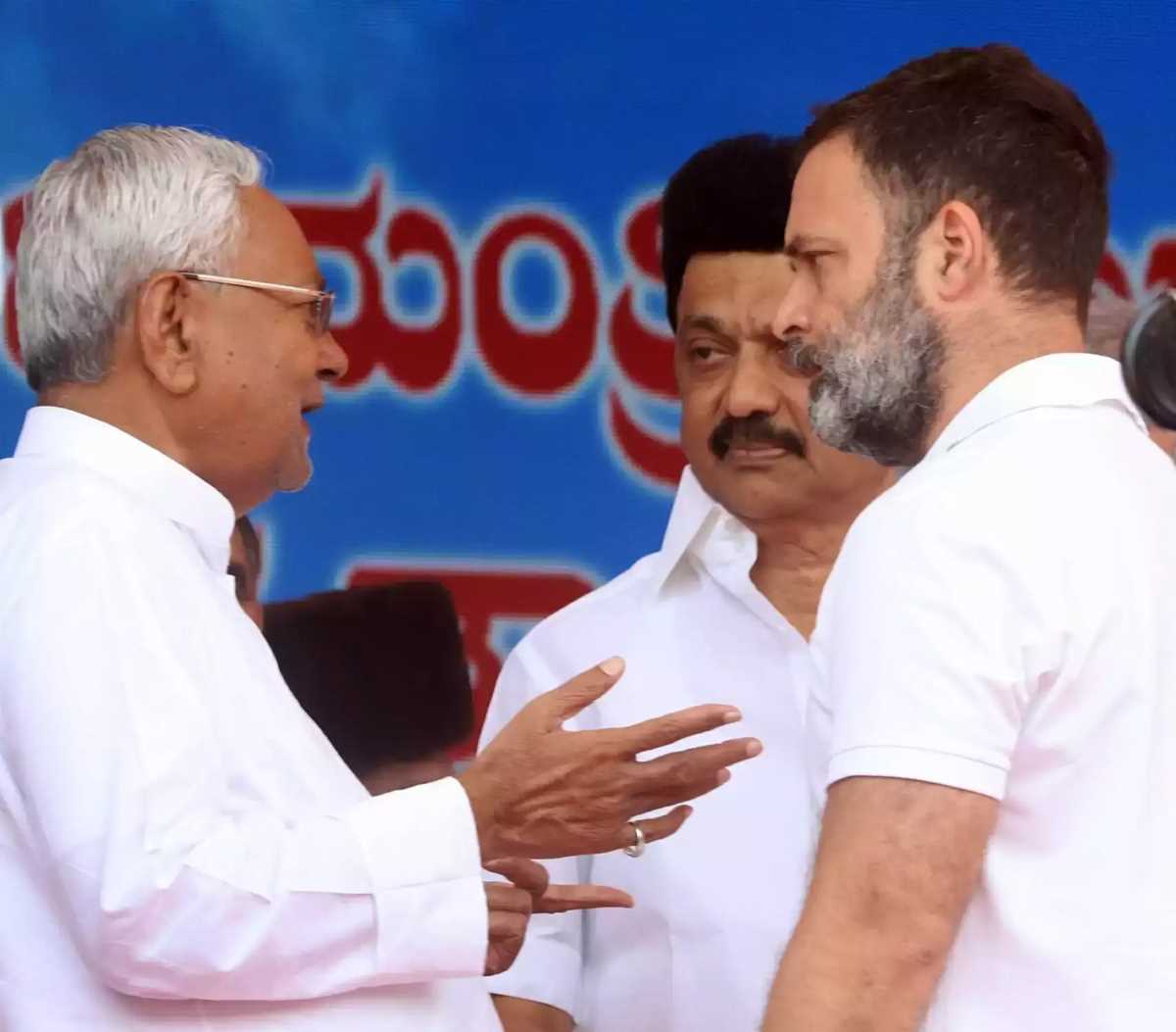 विपक्षी पार्टियों की पहली बैठक अब 23 जून को पटना में होगी